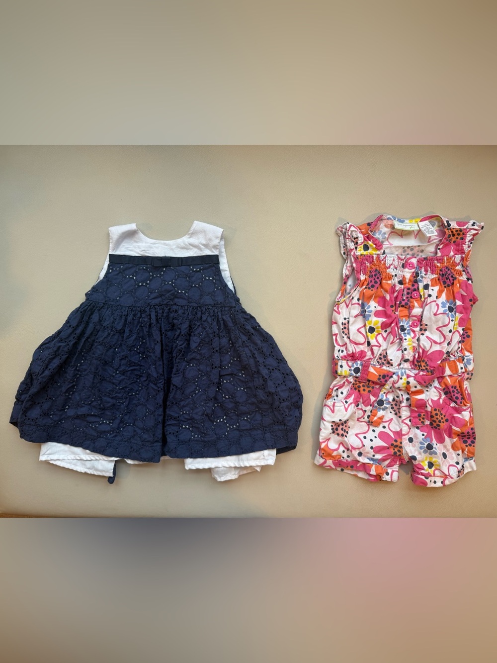 🌸 Girls’ 2-Piece Clothing Lot – Size 12 Months